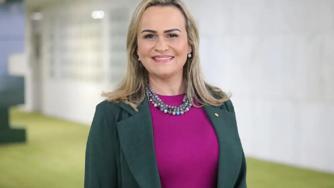 Deputada apresenta projeto que cria Política Nacional de Formação para Conselheiros Tutelares
