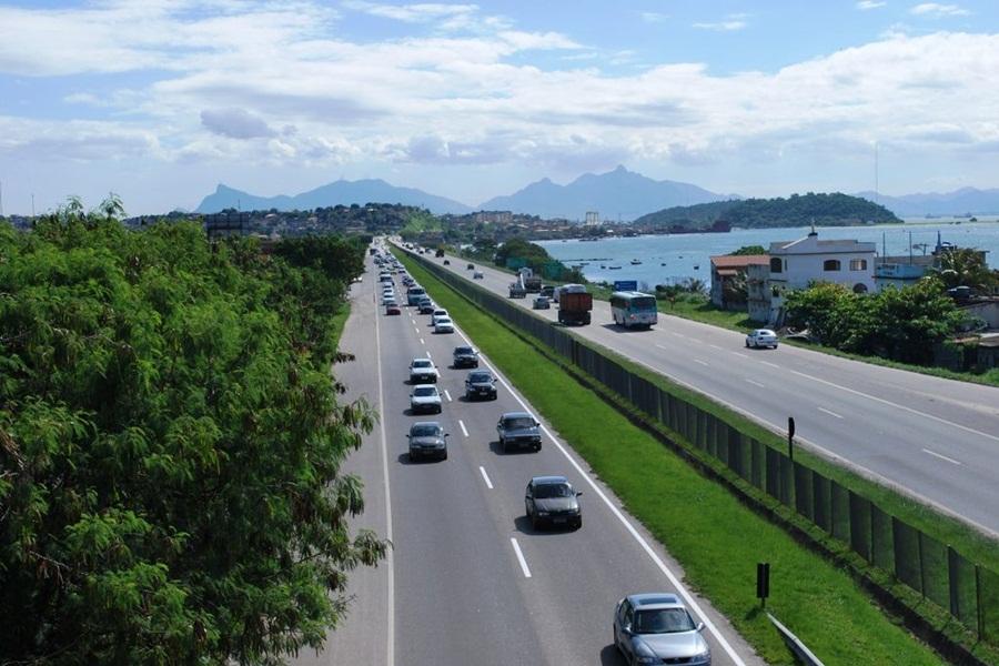 BR-101 no Norte do RJ deve receber 102 mil veículos durante o feriadão de Corpus Christi