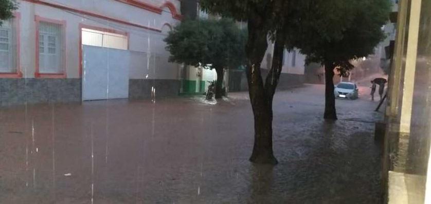 CHUVA FORTE ATINGE MIRACEMA.