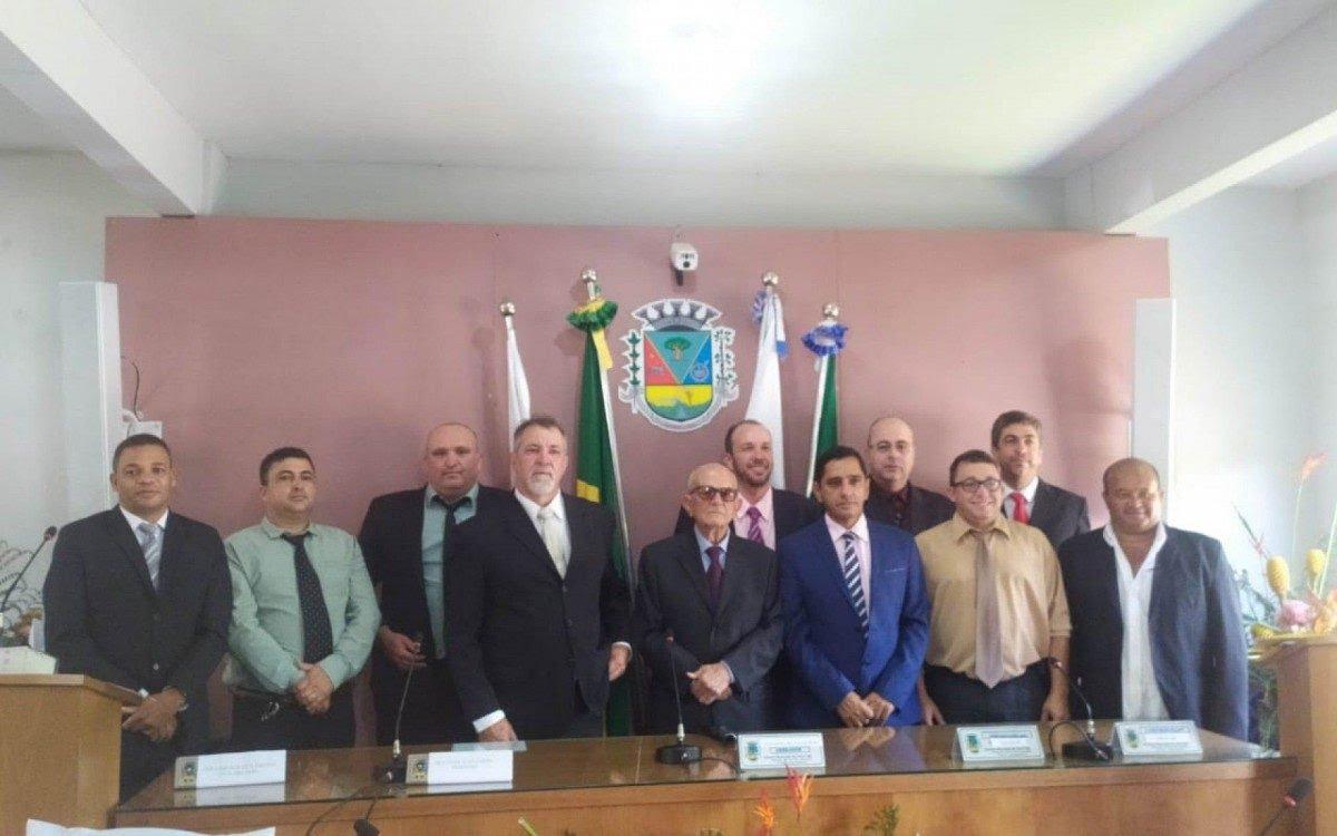 Dr.Silvestre é João do Godo foram empossados junto aos 9 vereadores eleitos.