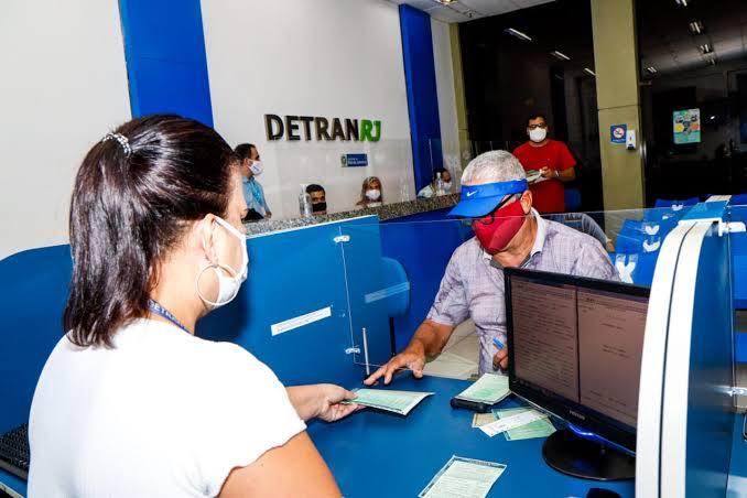 Detran.RJ disponibiliza 7.050 vagas em novo mutirão neste sábado: atendimento será em 37 postos.