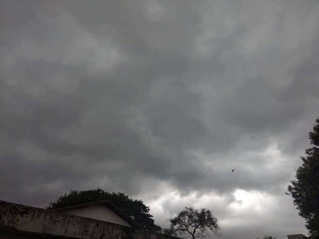 Institutos meteorologia divulga alerta de fortes chuvas para o Noroeste Fluminense.