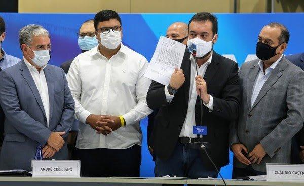 CLÁUDIO CASTRO SANCIONA AUXÍLIO EMERGENCIAL DE ATÉ R$ 300 NO ESTADO DO RIO.