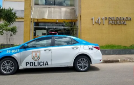 São Fidélis: Homem nu e com faca, invade casa e tenta estuprar mulher.