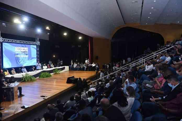 Campos: Prefeitos do Norte e Noroeste participam de fórum do Governo Presente