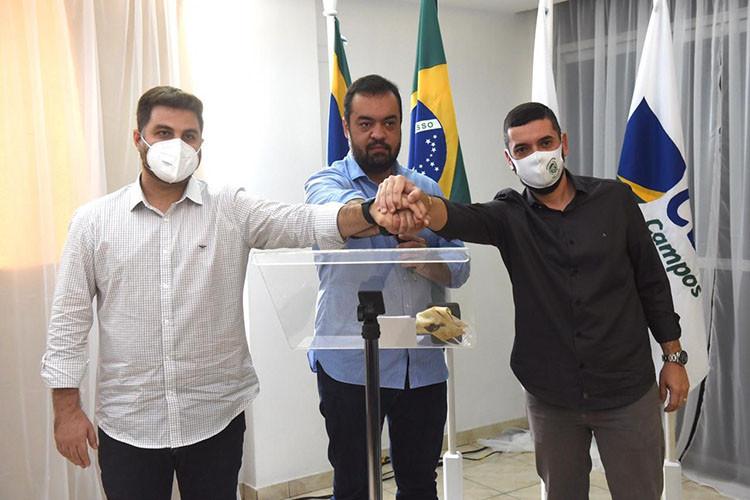 Prefeito Wladimir recebe governador em Campos e o acompanha em agenda na CDL.