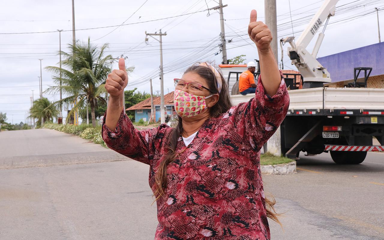 Campos: Iluminação de LED avança no município e recebe elogio de moradores