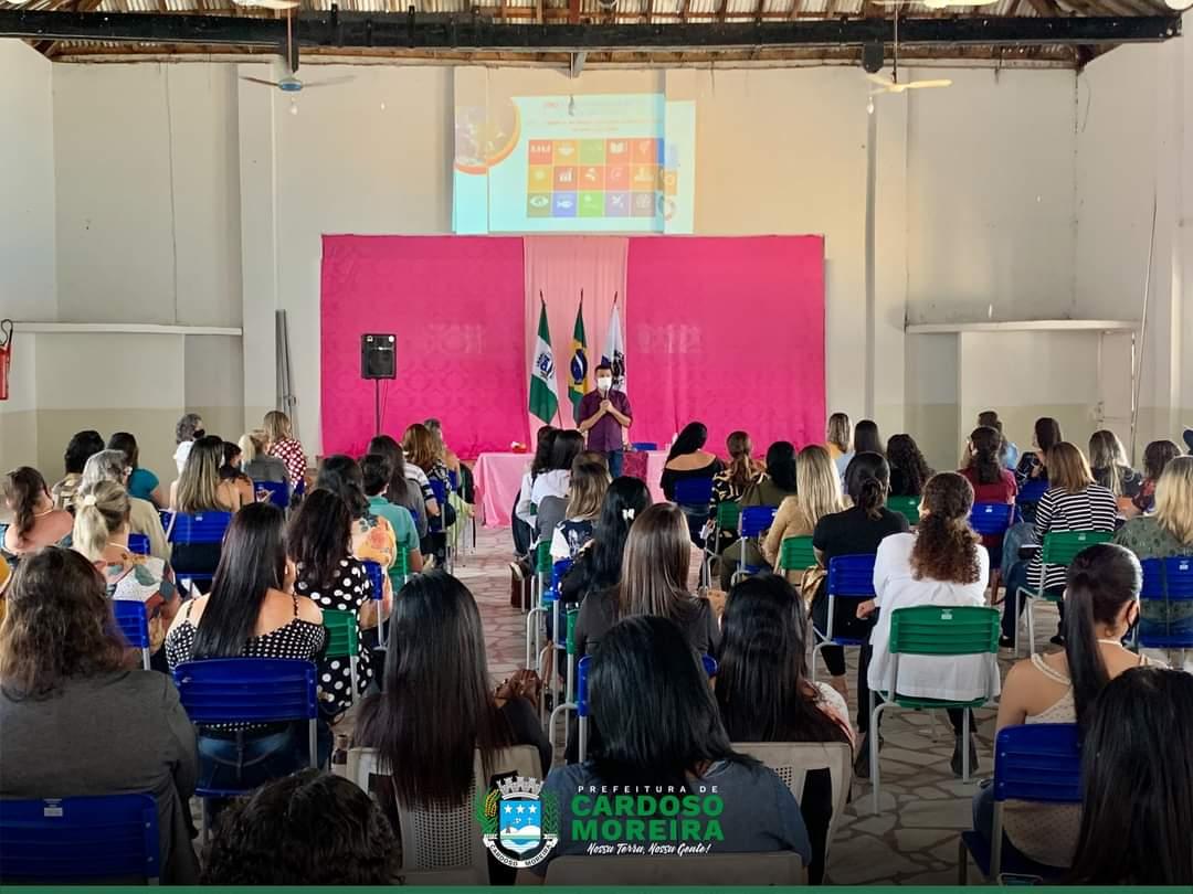 Prefeitura promove capacitação para professores de Cardoso Moreira
