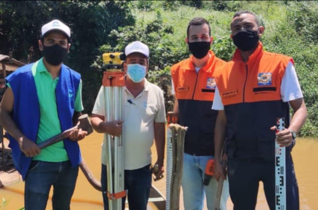 Campos: Defesa Civil instala quatro réguas de nível no Rio Muriaé