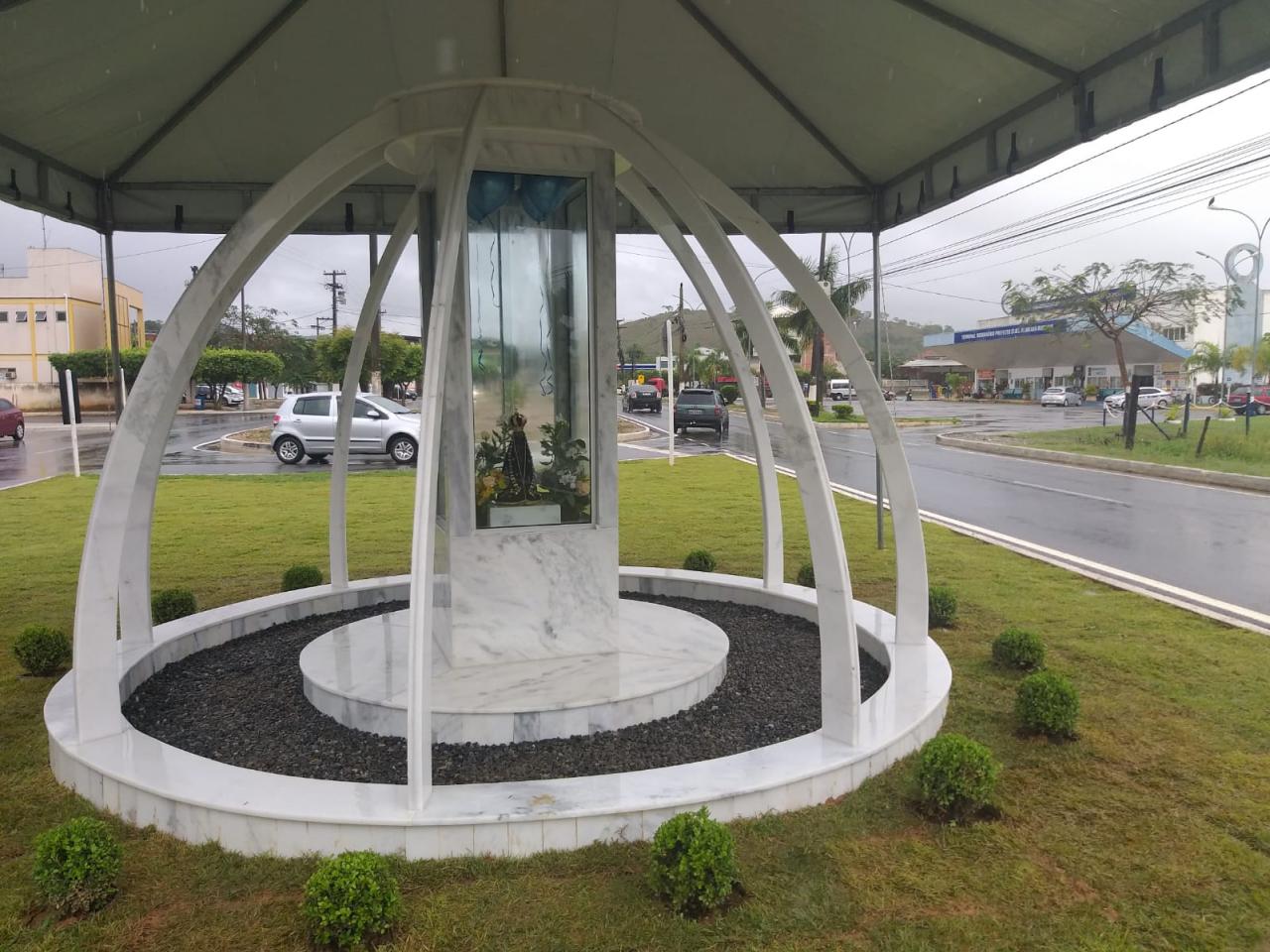Inaugurado em Italva monumento em homenagem à Padroeira do Brasil