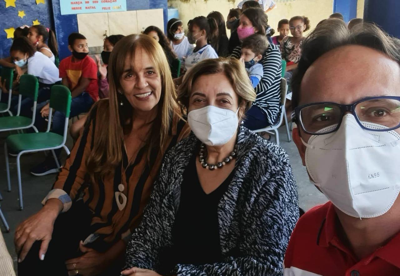 Secretário de Educação de Itaperuna participa de formaturas em escolas