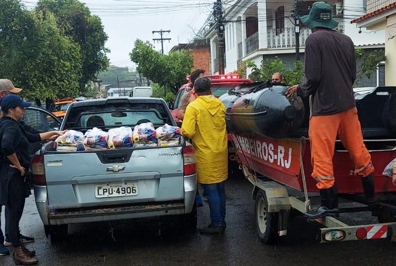 ASSISTÊNCIA SOCIAL DE ITAPERUNA PREPARA 300 KITS DORMITÓRIO, 300 KITS DE LIMPEZA E 300 CESTAS BÁSICAS