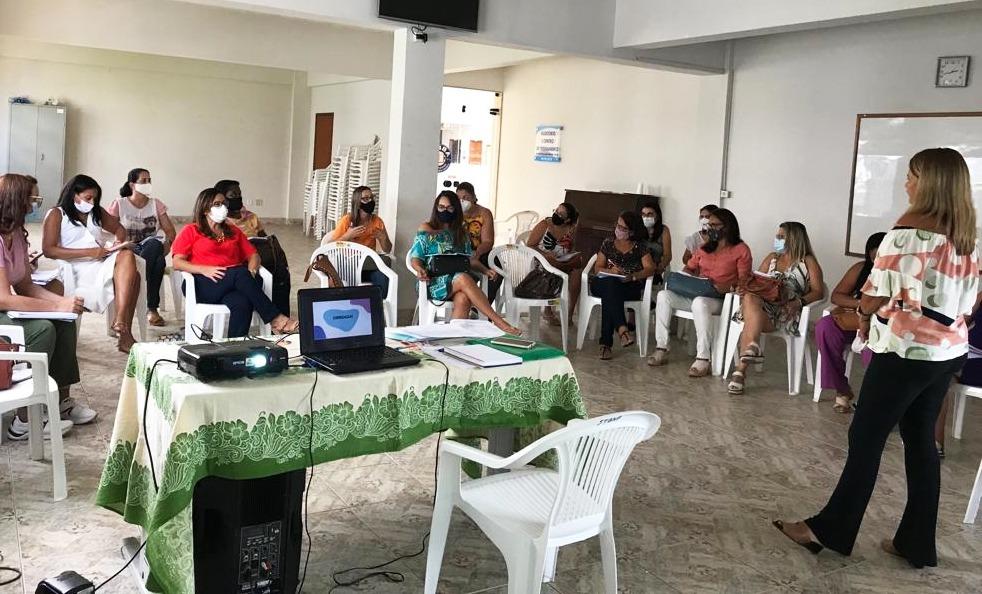 SEMED Itaperuna realiza encontro com orientadores pedagógicos