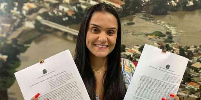 Prefeitura municipal de Cardoso Moreira firma convênios para aquisição de máquinas agrícolas