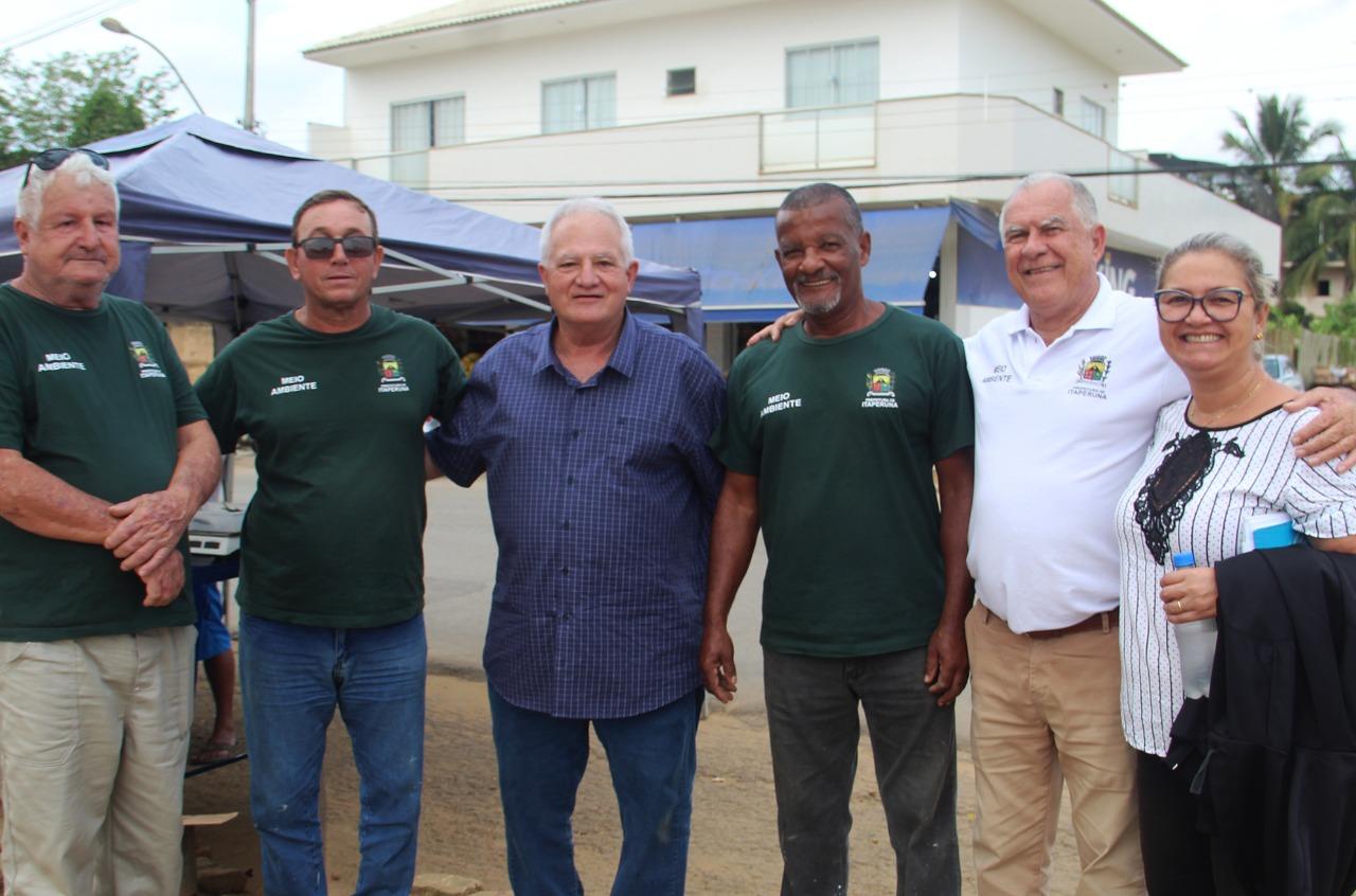 Prefeitura de Itaperuna realiza arborização urbana do calçadão em celebração à Semana do Ambiente