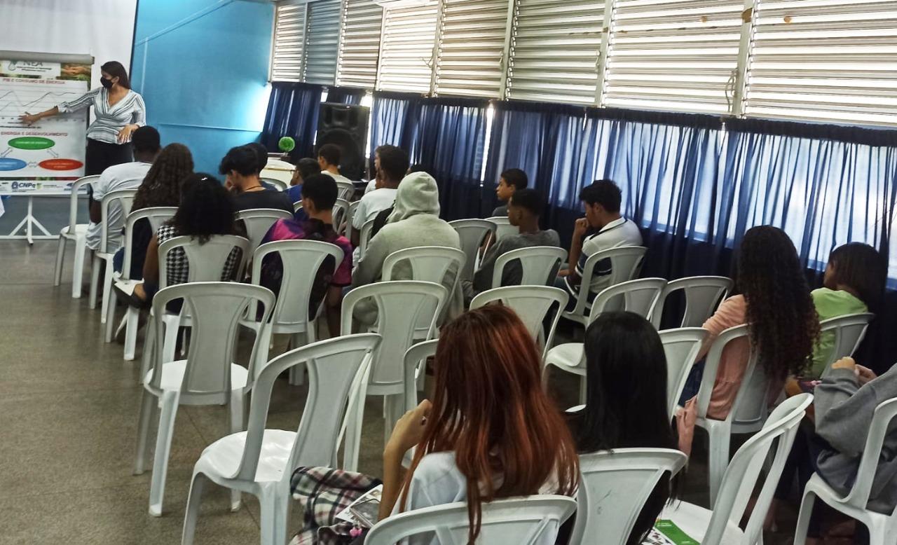 SEMED e IFF iniciam o projeto ‘Novas Metodologias do Ensino das Ciências’