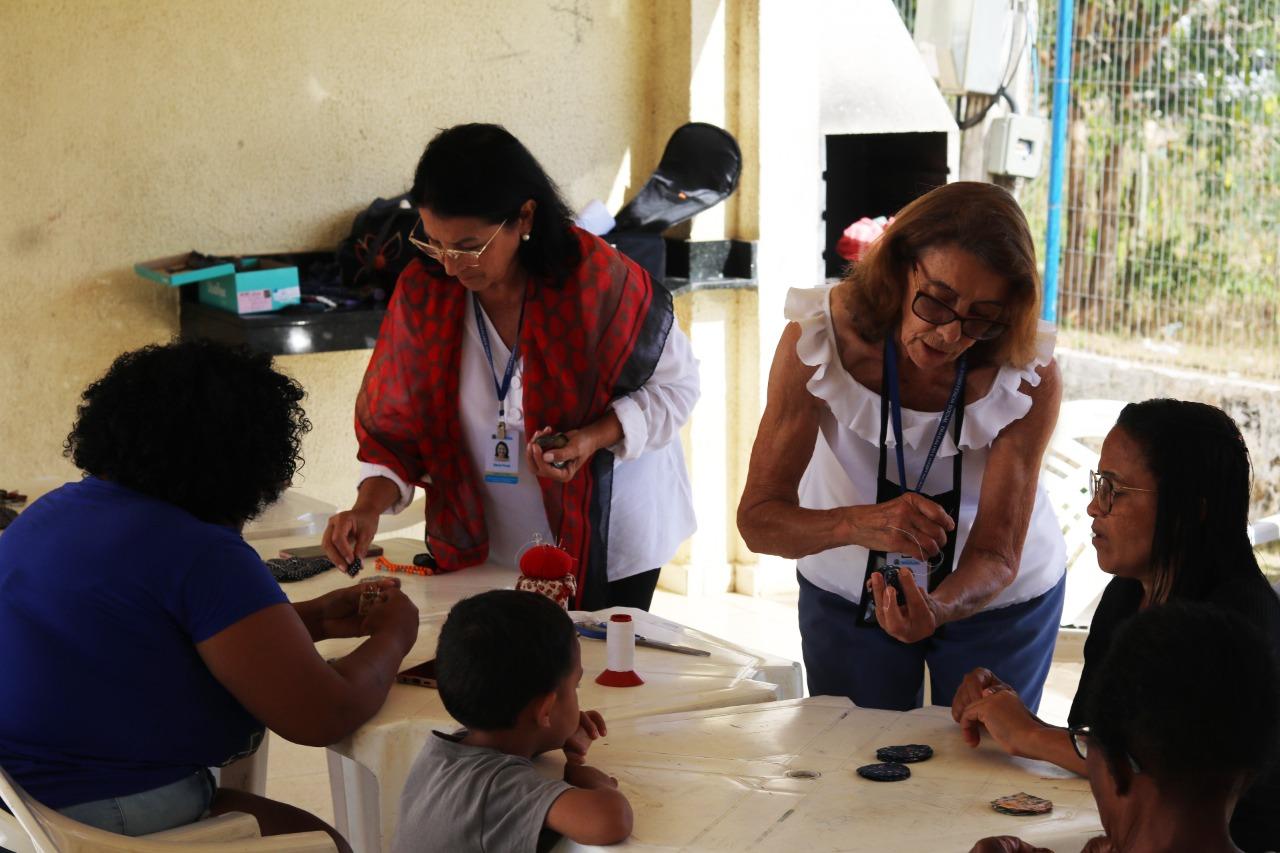 Assistência Social de Itaperuna realiza oficinas de artesanato no condomínio ‘Minha Casa, Minha Vida’
