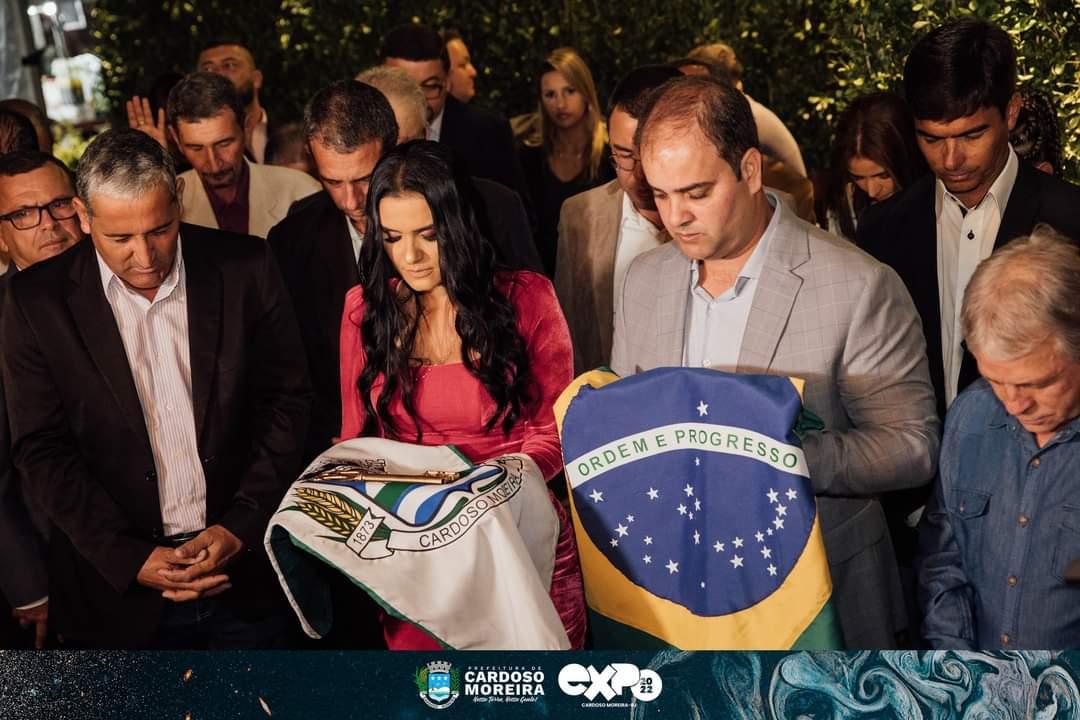 Prefeita Geane Vincler comemora abertura da Expo de Cardoso Moreira