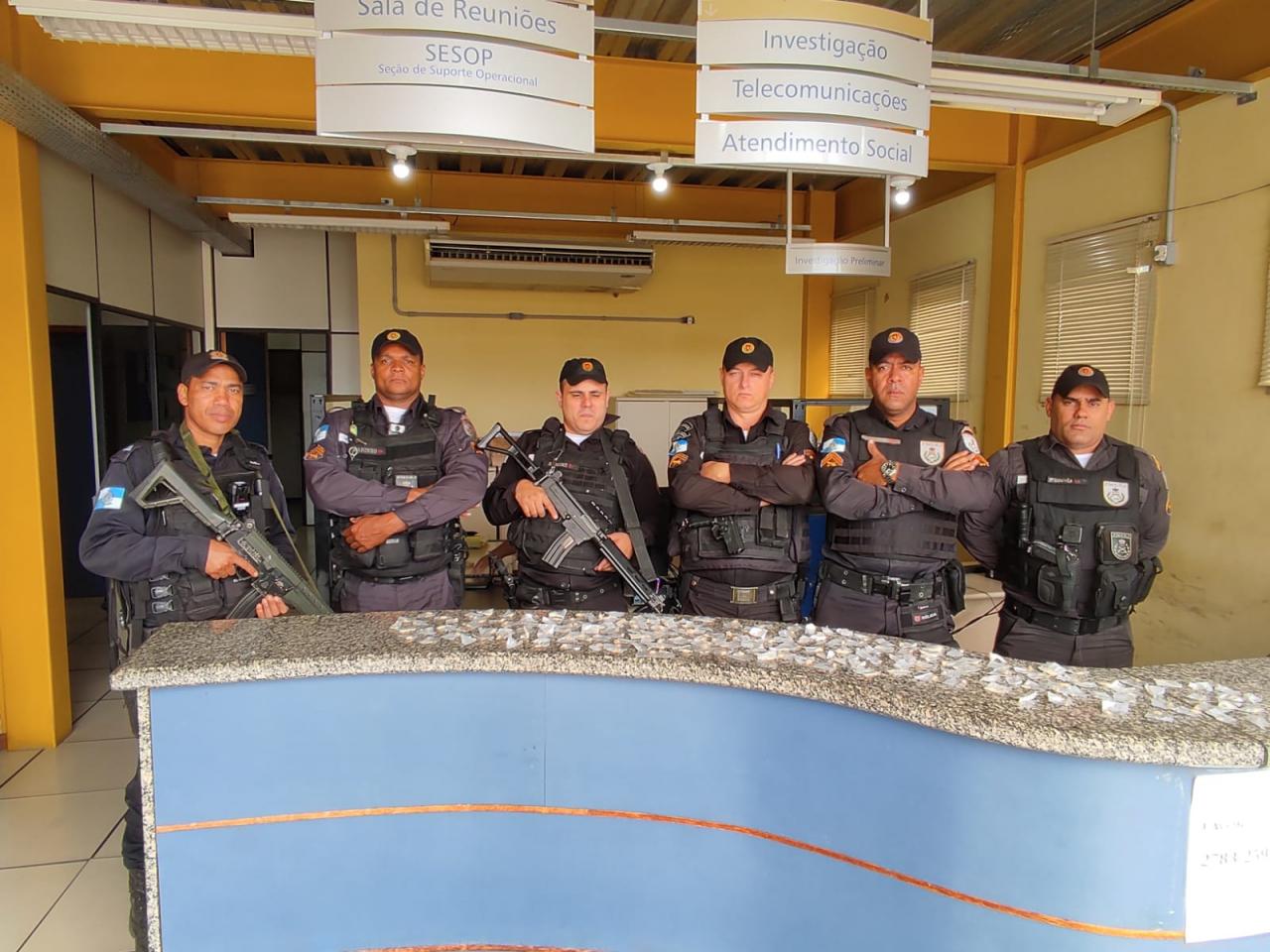 PM DE ITALVA LOCALIZA 189 PEDRAS DE CRACK ENTERRADAS EM BAIRRO DE ITALVA