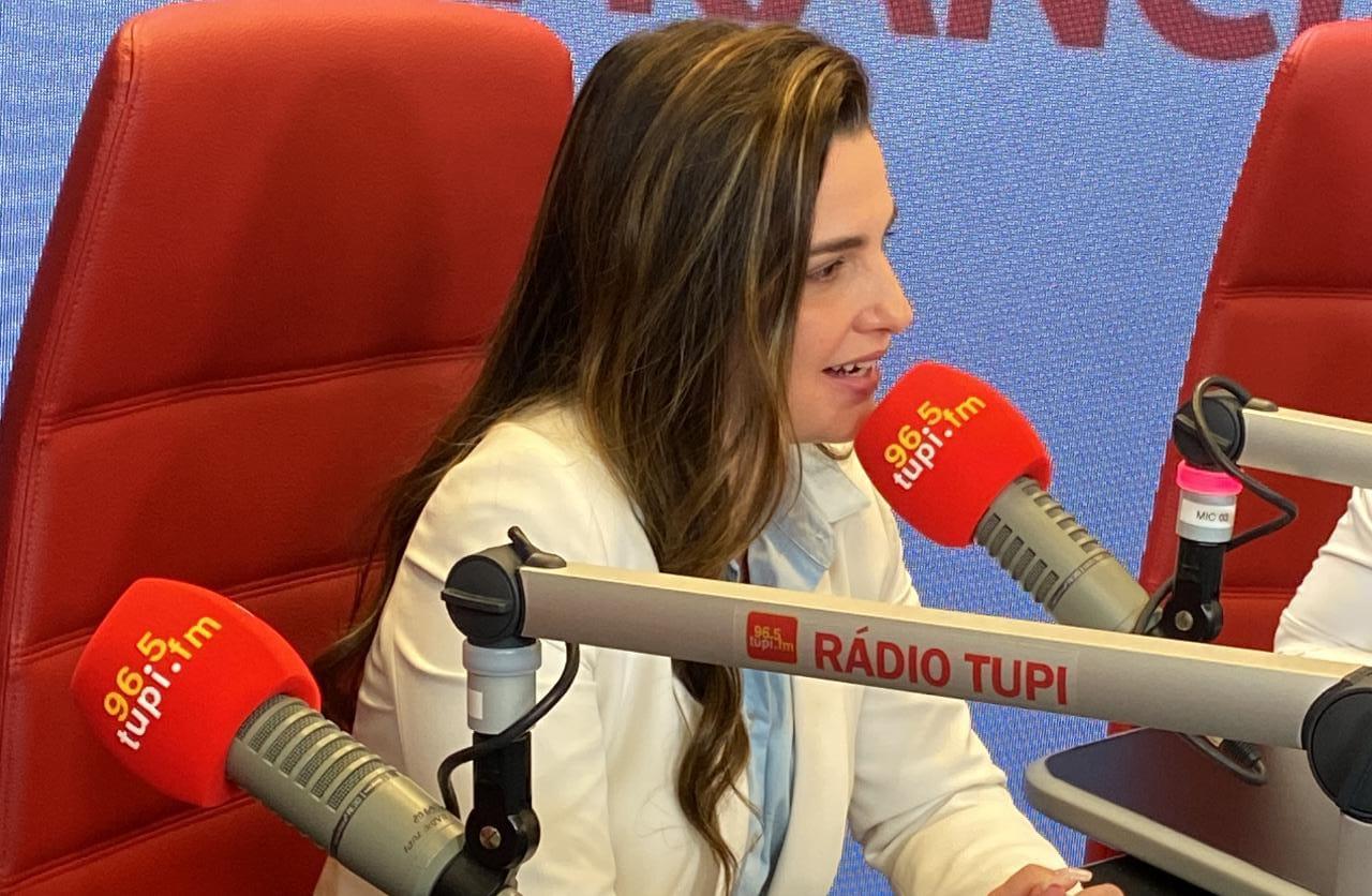 Durante debate na Tupi, Clarissa faz críticas a estratégia de jogo de Romário e a “roubalheira” do PT, além de defender uma Reforma do Judiciário
