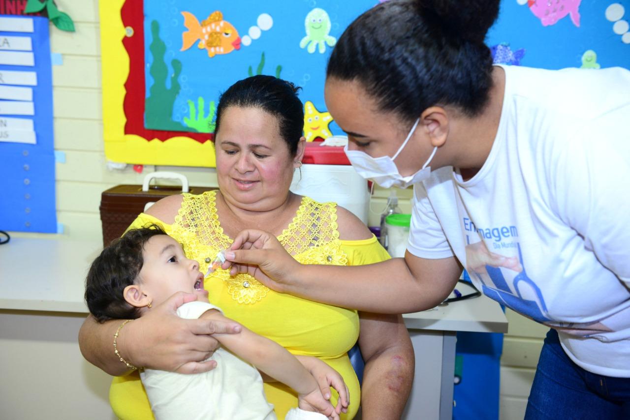 Quissamã atinge 92% das crianças vacinadas em campanha contra a poliomielite,  com parceria entre Saúde e Educação