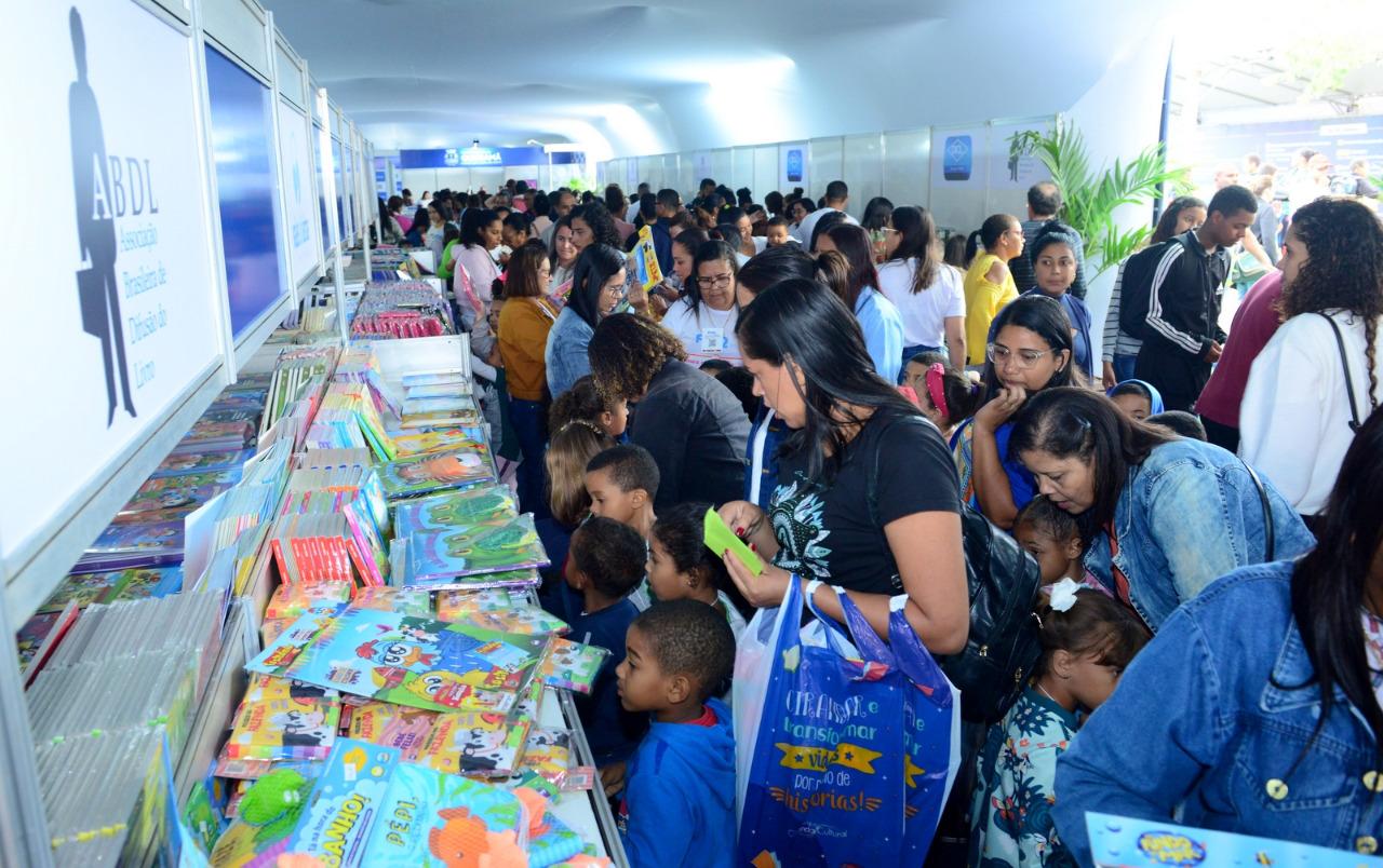 Prefeita Fátima Pacheco abre a Feira Literária de Quissamã,  com vasta programação até domingo (6)
