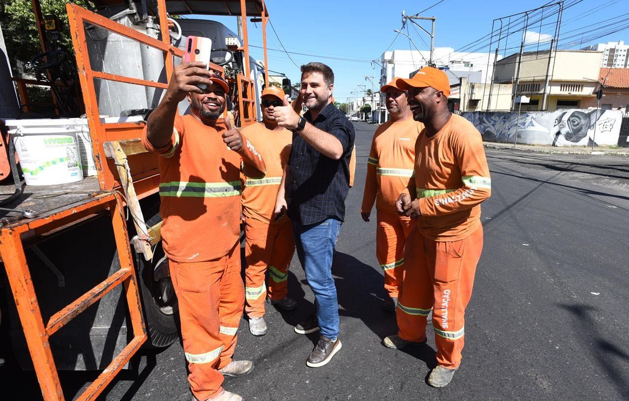 Primeira fase do asfaltamento em 103 ruas da área urbana está na reta final