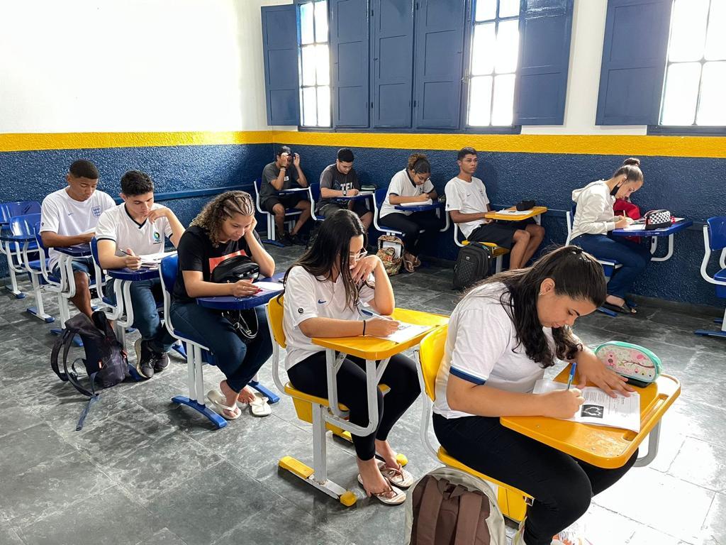 Quissamã divulga edital e abre inscrições para Programa de Bolsa de Estudo  do Ensino Médio