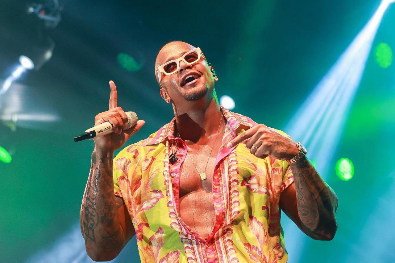 Léo Santana leva o gingado baiano para o Verão Viver Quissa no domingo (15)