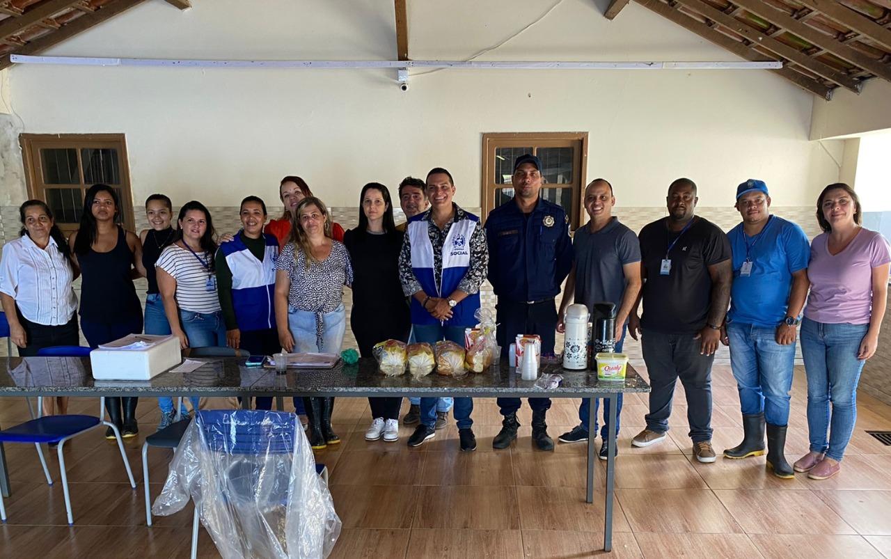 Secretária de Assistência Social de Itaperuna visita abrigo em Retiro
