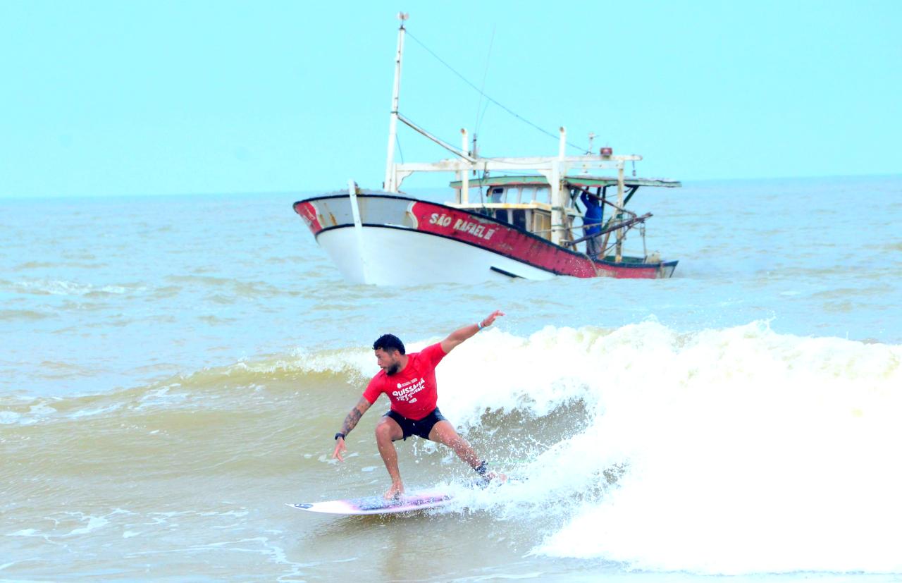 Barra do Furado, Quissamã, recebe etapa do Estadual de Surfe a partir desta quinta-feira (9)