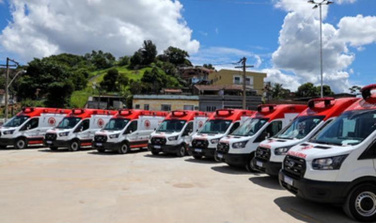 Governador Cláudio Castro entrega 23 ambulâncias para nove municípios das regiões dos Lagos e Metropolitana
