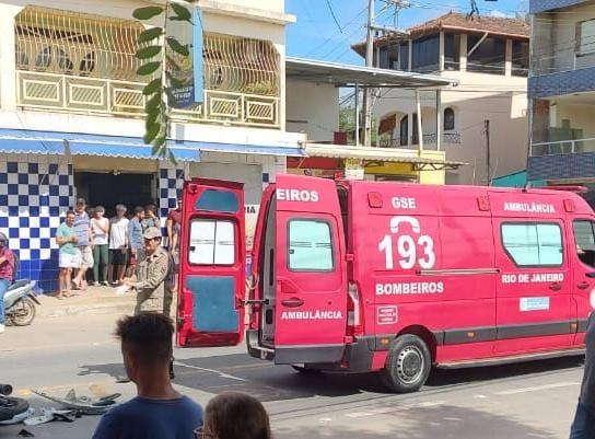 Acidente entre carro e moto deixa mulher ferida em Italva