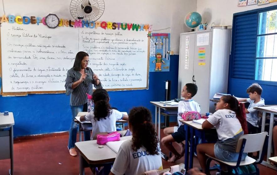 Equipe da Secretaria de Saúde de Itaperuna realiza ação educativa