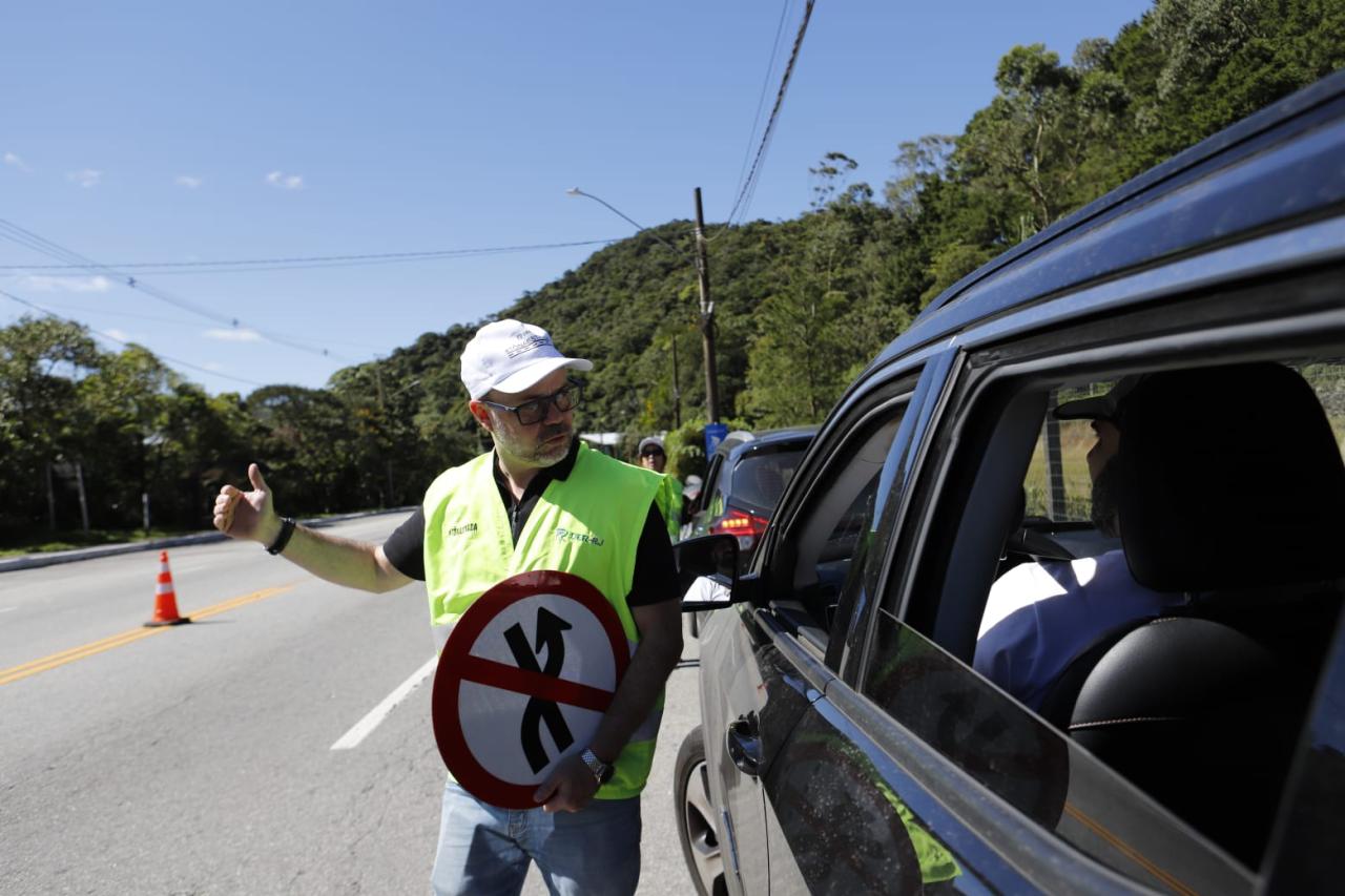 Maio Amarelo: Segundo dia de campanha do DER-RJ alerta sobre a importância da direção segura