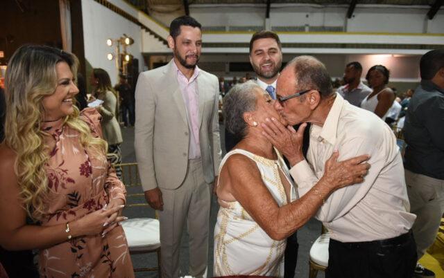 Prefeitura celebra união de 39 casais no Casamento Comunitário