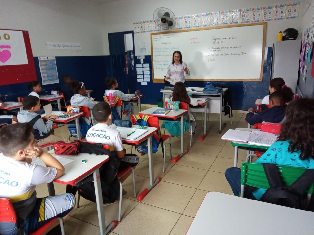 Secretaria de Saúde de Itaperuna marca presença nas escolas Santa Paz e Elzo Galvão