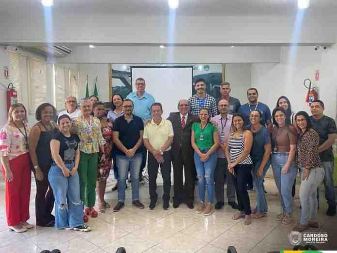 Cardoso Moreira - Servidores da Sala do Empreendedor participam de Cursos de Capacitação