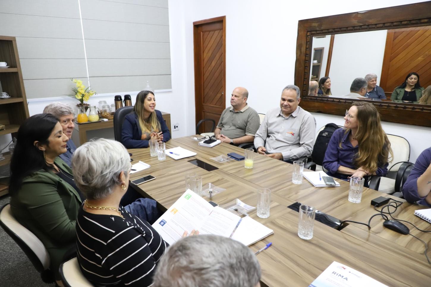 Prefeita de SJB conhece projeto pioneiro de hidrogênio do Porto do Açu