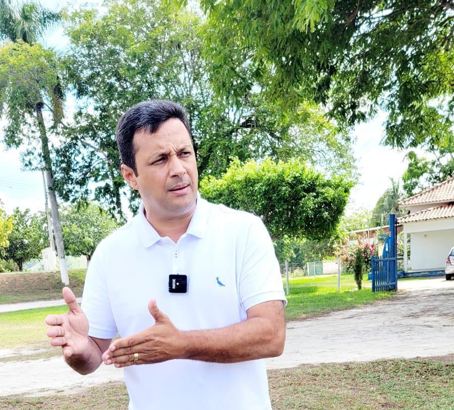 Uma recente pesquisa de opinião realizada em Italva aponta que Léo Pelanca lidera com quase 80% das intenções de voto para as eleições de 2024