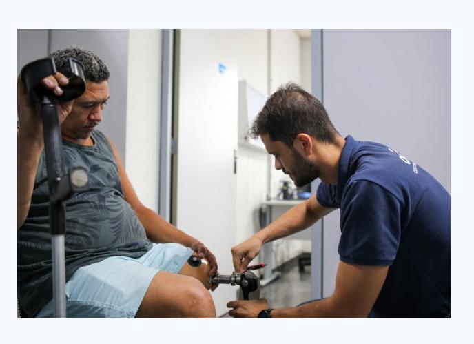 INSS entrega próteses definitivas pela reabilitação profissional no Rio de Janeiro