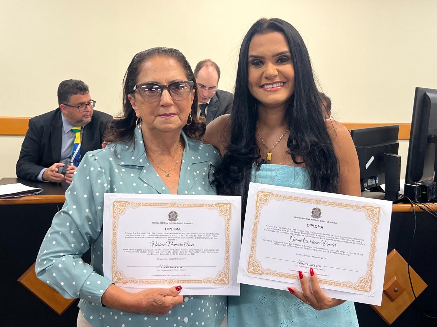 Geane Vincler e Neriete Navarro são diplomadas para um novo mandato em Cardoso Moreira