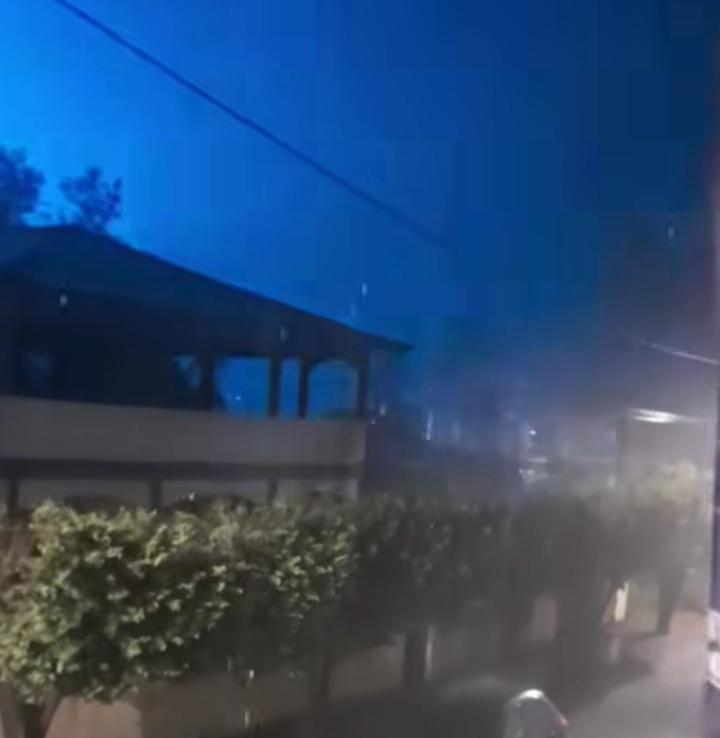 Temporal provoca queda de árvores e apagão na noite desta Terça-feira (10)
