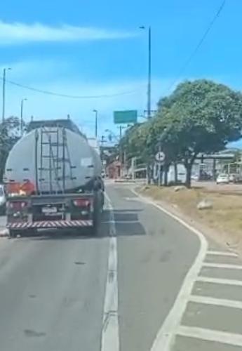 BR 101 - Homem morre atropelado em Campos