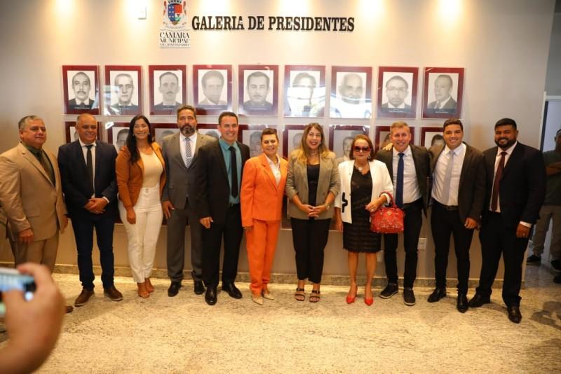 Carla Caputi prestigia abertura do ano legislativo na Câmara de SJB
