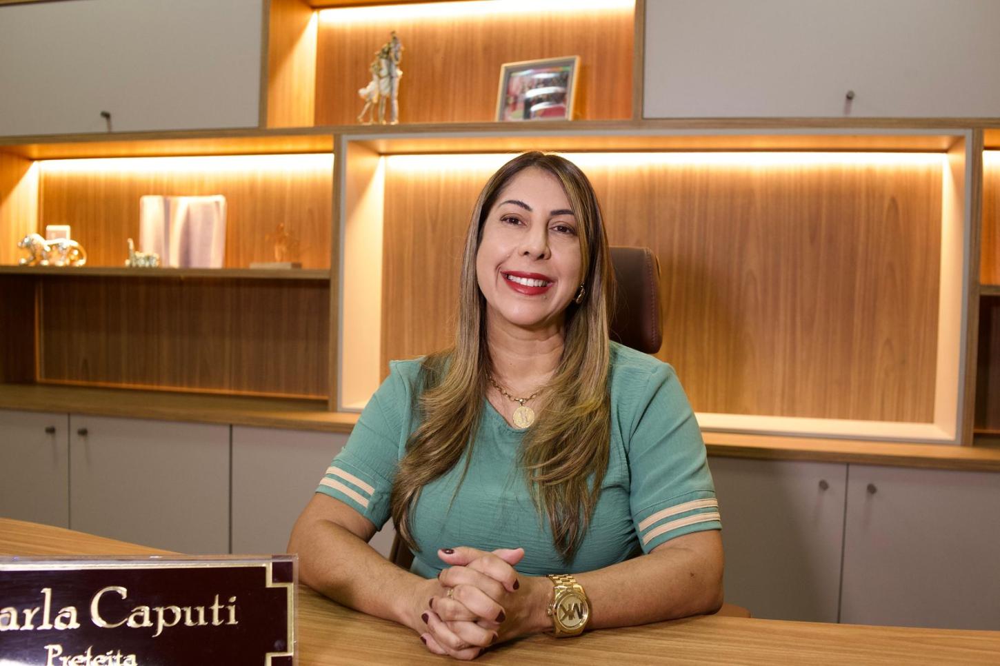Prefeita Carla Caputi faz mudanças no staff administrativo em SJB