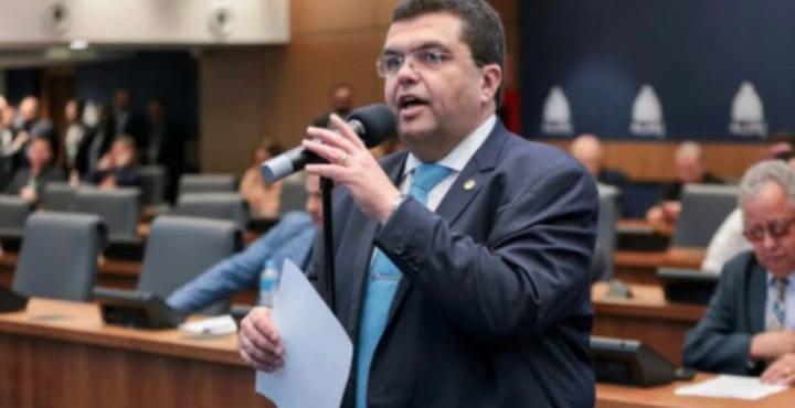 Alerj aprova projeto de Chico Machado que responsabiliza agressores de animais por despesas