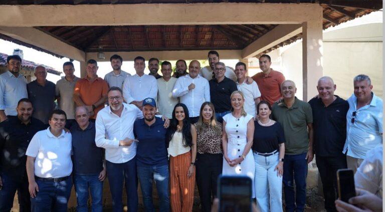 São Fidélis: encontro reúne prefeitos com Rodrigo Bacellar