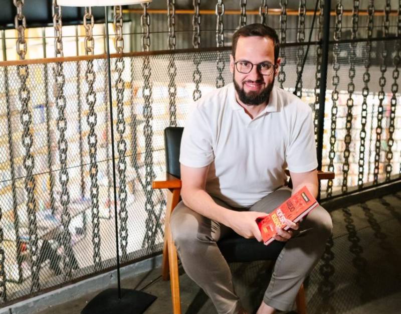 Paulo Brenha leva ao debate do varejo uma tese simples: estratégia sem execução não sustenta crescimento