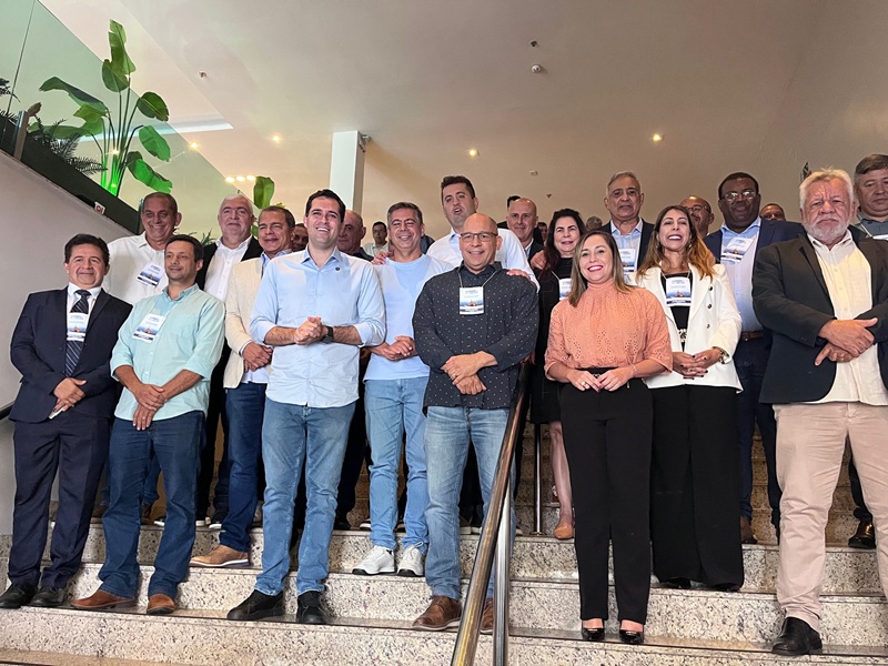 Prefeitos do RJ se mobilizam contra possível mudança na distribuição dos royalties 